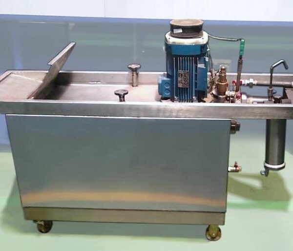 TANK 1 1 600x514
